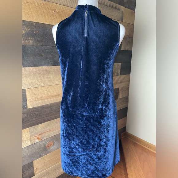 THML Anthropologie Velvet Embroidered Navy Sleeveless Dress, Size Medium - Picture 3 of 7